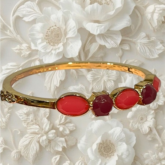 Kate Spade New York Faceted Floral Pink & Purple Bangle Bracelet EUC - Picture 3 of 6